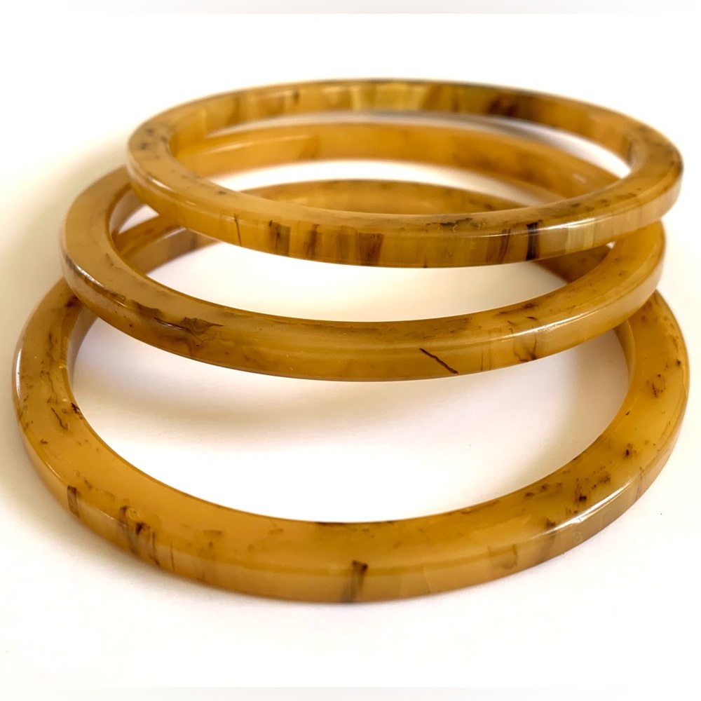 Vintage Marbled Bakelite Spacer Bangle Bracelets Stack Set of Three Banana Bread